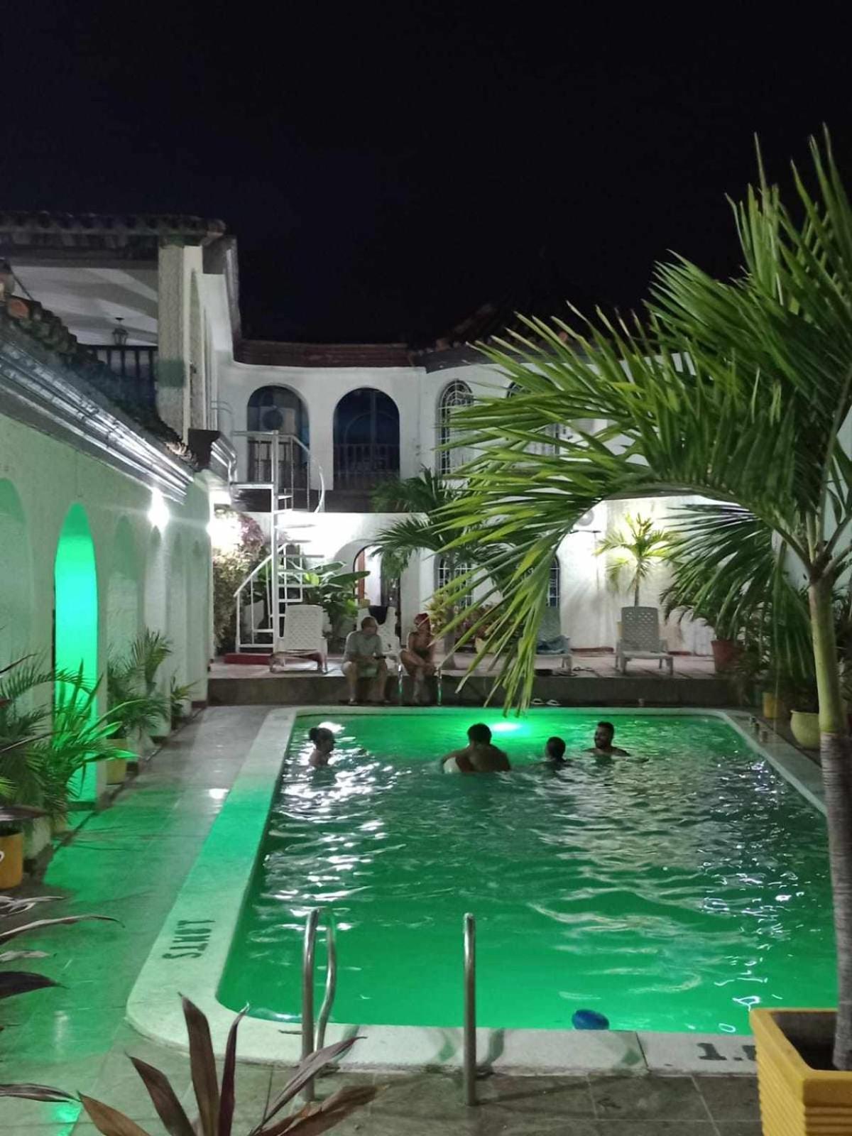 The Chill In Mansion Hostel Santa Marta Luaran gambar